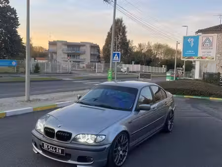 BMW Série 3 330d 3.0 204