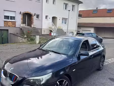 BMW Série 5 530d 3.0 231