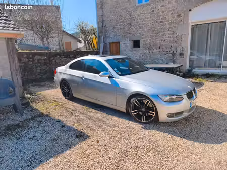 BMW Série 3 335d 3.0 286