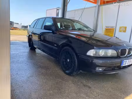 BMW Série 5 528i 2.8 193