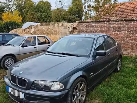 BMW Série 3 330i 3.0 231