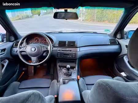 BMW Série 3 320i 2.2 170