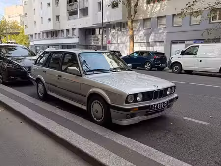 BMW Série 3 325i