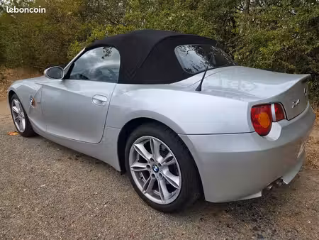 BMW Z4 30i 3.0 231