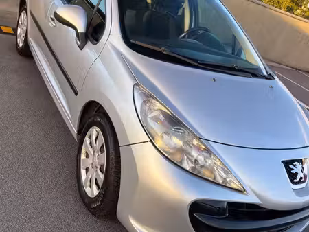 Peugeot 207 1.4 HDi 70