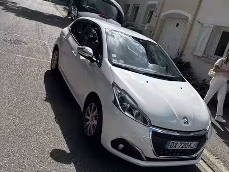 Peugeot 208 1.6 THP 208