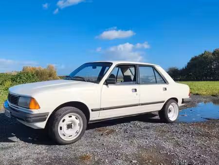 Peugeot 305 GLD