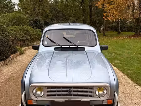 Renault R4 4L