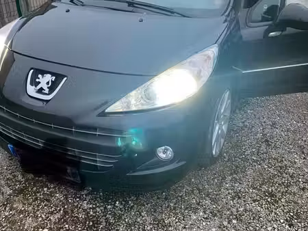 Peugeot 207 CC 1.6 HDi 112