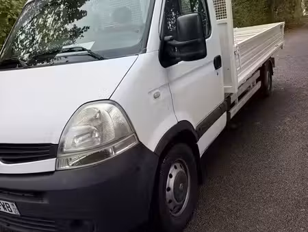 Renault Master 2.5 dCi 100