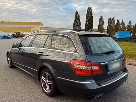 Mercedes-Benz Classe E E 220 2.1 CDI 170