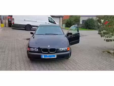 BMW Série 5 520i 2.0 150