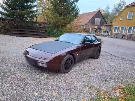 Porsche 944 S2 3.0 211