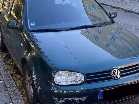 Volkswagen Golf 1.6 105