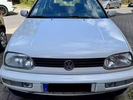 Volkswagen Golf 1.8 90