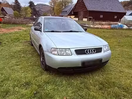 Audi A3 1.6 101