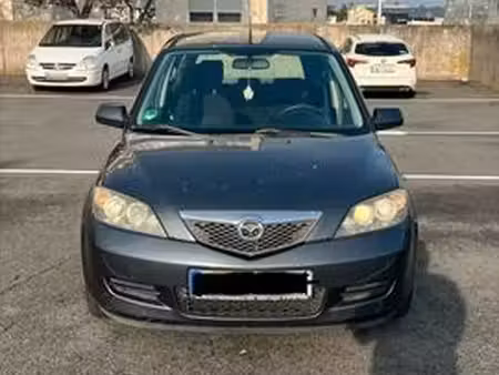 Mazda Mazda2 75