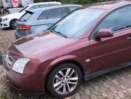 Opel Vectra 2.2 147