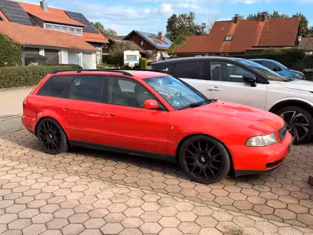 Audi A4 1.8 125