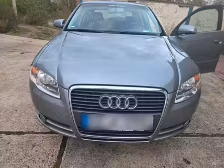 Audi A4 2.0 FSI 150