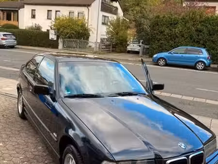 BMW Série 3 361i 1.9 105