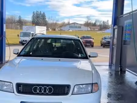 Audi A4 V6 2.8 193 quattro