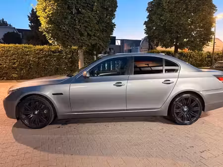 BMW Série 5 523i 2.5 190