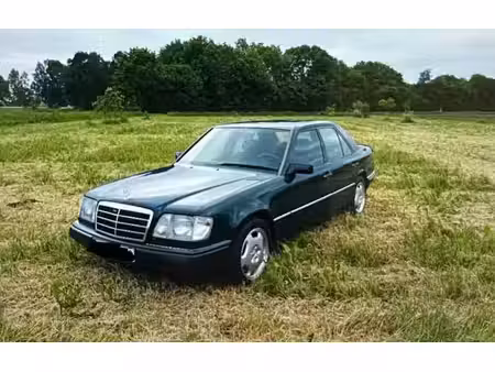 Mercedes-Benz Classe E 200 E V6 3.0 136