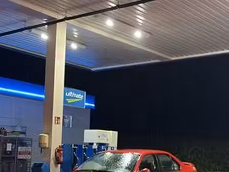 BMW Série 3 325TDS 2.4 143