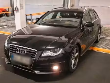 Audi A4 2.0 TDI 143 S line