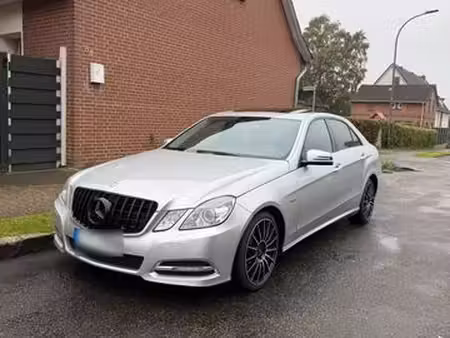 Mercedes-Benz Classe E E 300 2.1 CDI 150 Avantgarde 4Matic