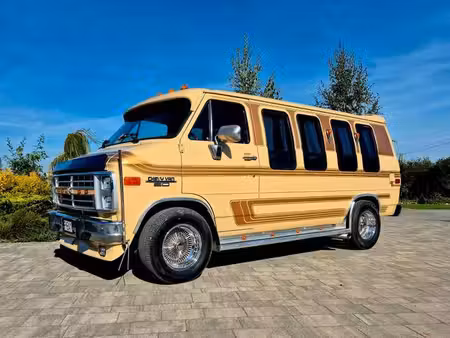 Chevrolet Chevy Van 