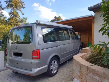 Volkswagen Transporter T5 California 2.0 TDI Confortline