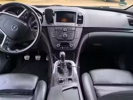 Opel Insignia 2.0 T 220 Cosmo