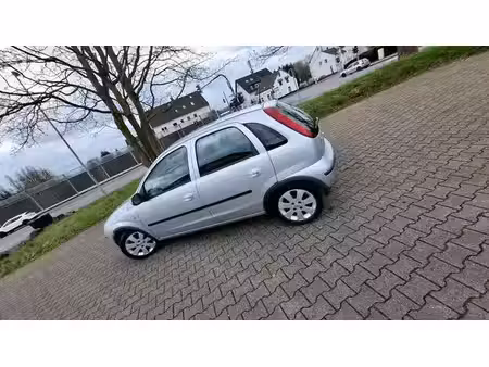 Opel Corsa 1.2 75