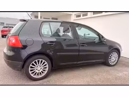 Volkswagen Golf 1.6 105