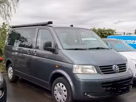 Volkswagen Transporter T5 California 2.5 TDI 174 Beach