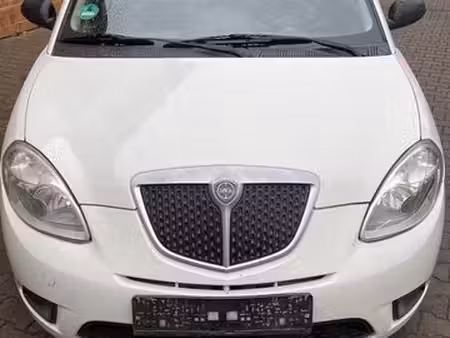 Lancia Ypsilon 1.2 80