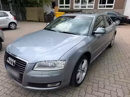 Audi A8 V6 3.0 TDI 233 quattro