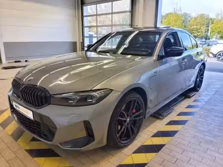 BMW Série 3 330e 2.0 184 xDrive