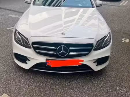 Mercedes-Benz Classe E E 220 AMG Line 4Matic