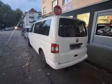 Volkswagen Transporter T5 1.9 TDI 105