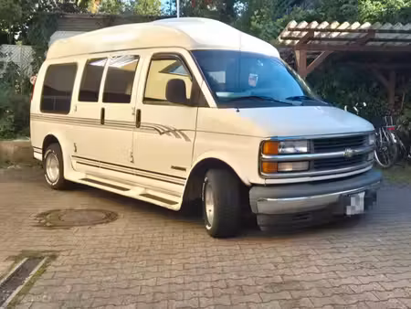 Chevrolet Express 1500 V8 5.0