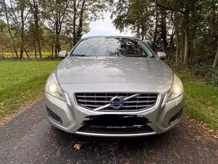 Volvo V60 2.0 163