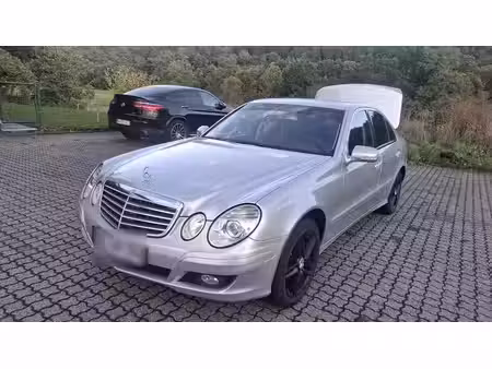 Mercedes-Benz Classe E E 200