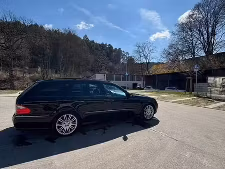 Mercedes-Benz Classe E E 200