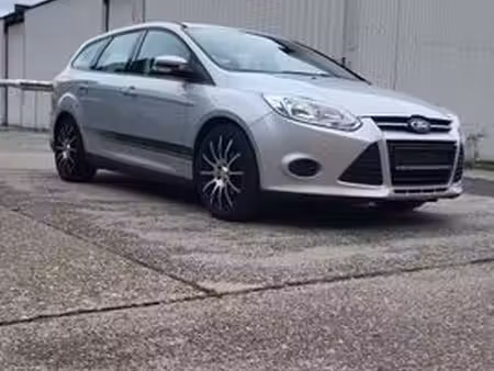 Ford Focus 1.6 85