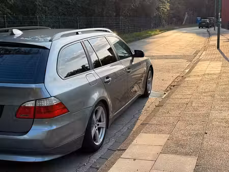 BMW Série 5 530d 3.0 235