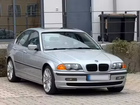BMW Série 3 320i 2.2 170