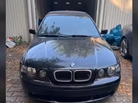 BMW Série 3 318i 2.0 143
